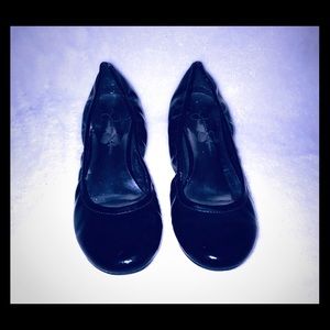 Jessica Simpson Shiny Black Ballet Flats